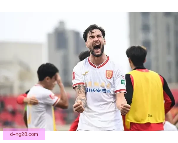 莱昂纳多斩获中超银靴状态火热带动球队冲击新赛季更高目标创辉煌
