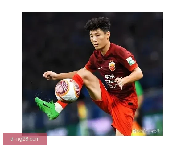武磊在海港锋线如鱼得水狂轰三十四球打破中超单赛季进球历史纪录 武磊在海港锋线如鱼得水狂轰三十四球打破中超单赛季进球历史纪录